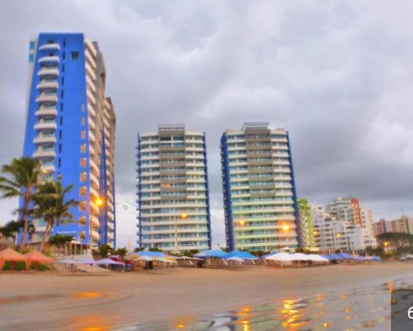 Grand Diamond Beach Tonsupa Atacames Exterior photo
