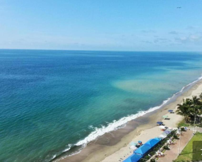 Grand Diamond Beach Tonsupa Atacames Exterior photo